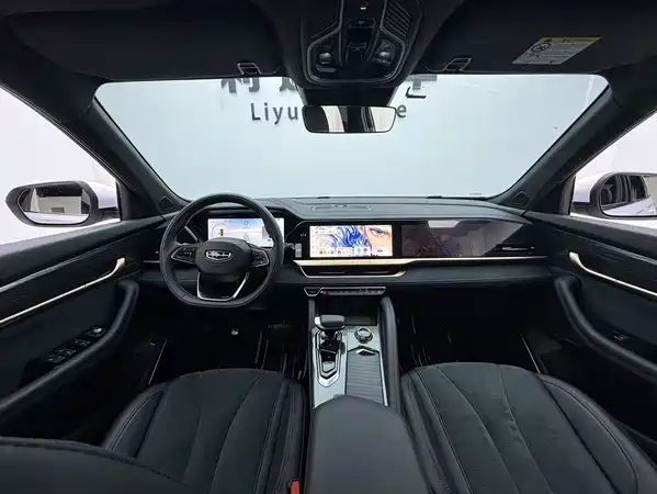 Geely Xingyue L 2023