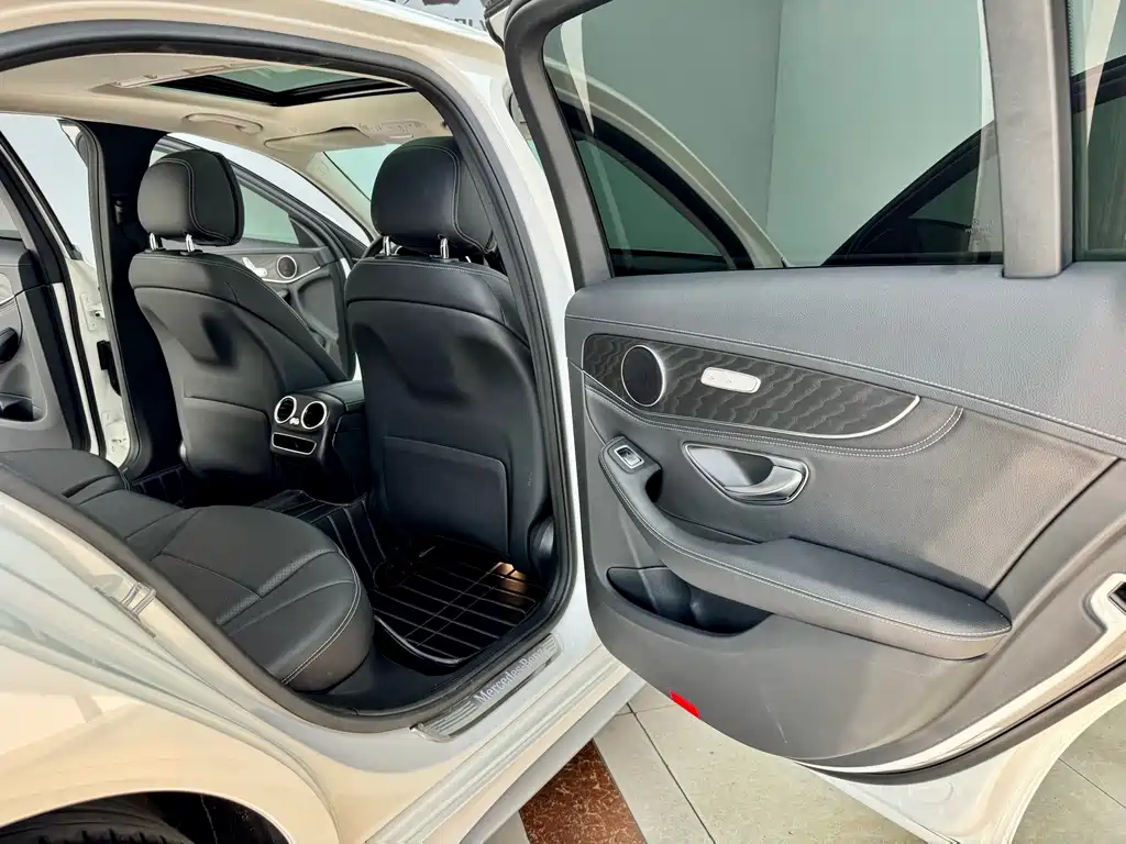 Mercedes-Benz C-Class 2020 — фото 10