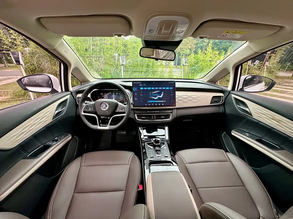 BYD MAX New Energy 2022 — фото 15