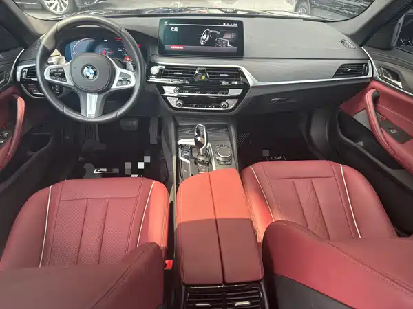 BMW 5 Series 2022