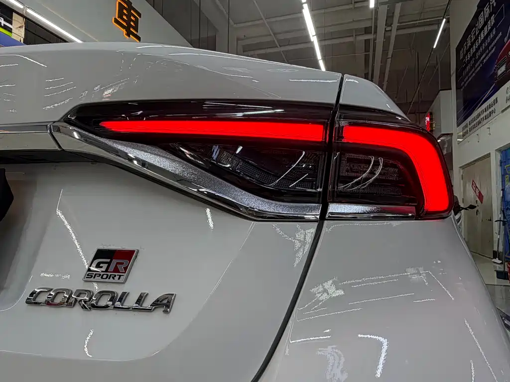 Toyota Corolla 2022 — фото 15