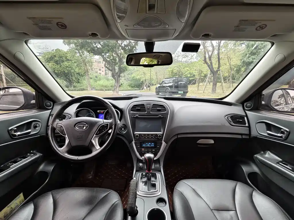 GAC Motor Trumpchi GS5 2013 — фото 4
