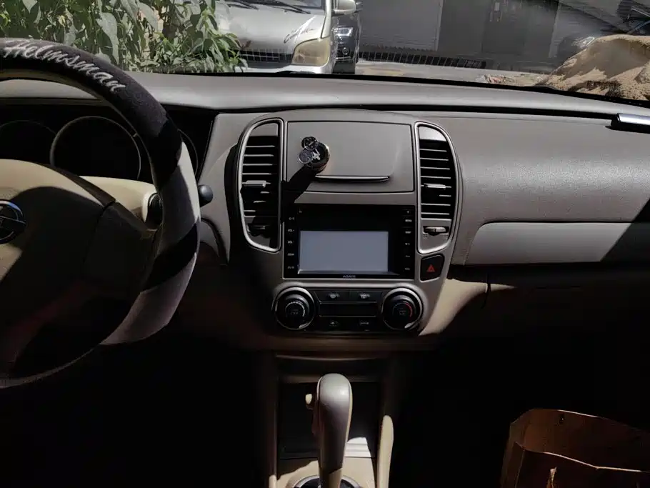 Nissan Sylphy 2014 — фото 13