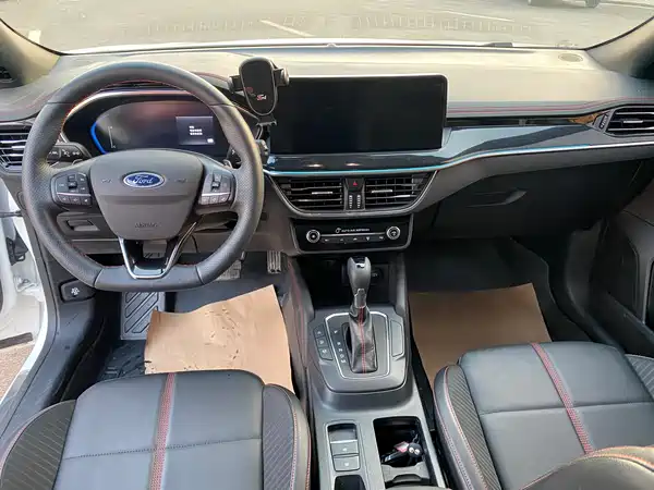 Ford Focus 2022