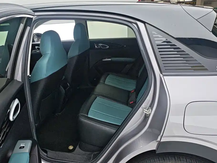 Geely Galaxy Starwish 2025 — фото 11