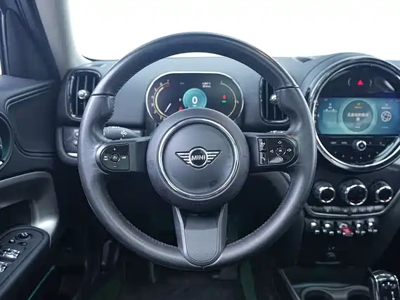 MINI Countryman 2022 — фото 12