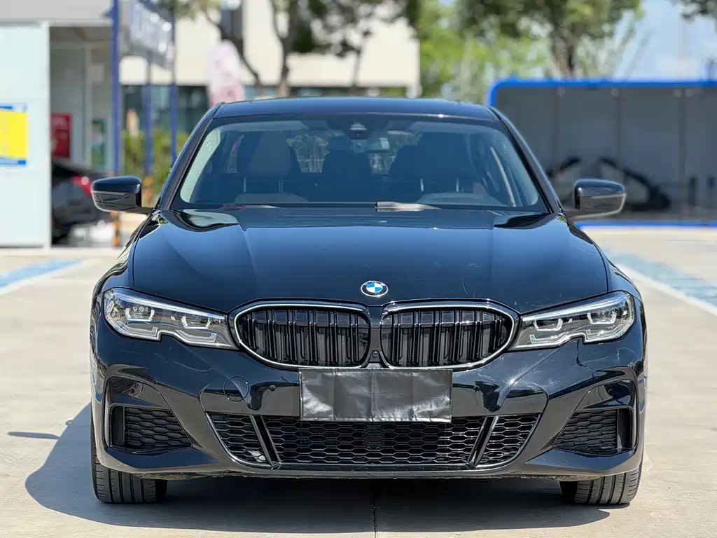 BMW 3 Series 2021