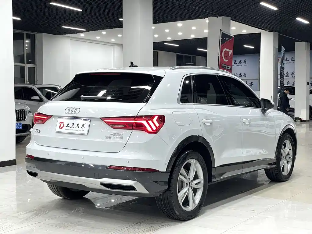 Audi Q3 2022 — фото 6