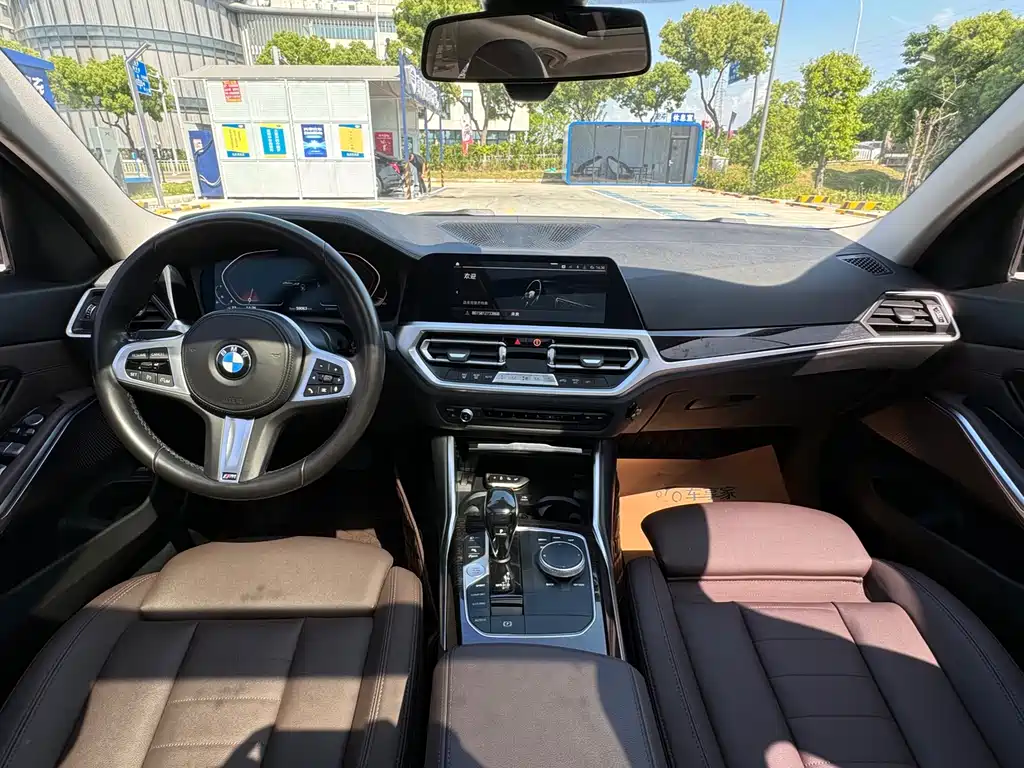 BMW 3 Series 2021