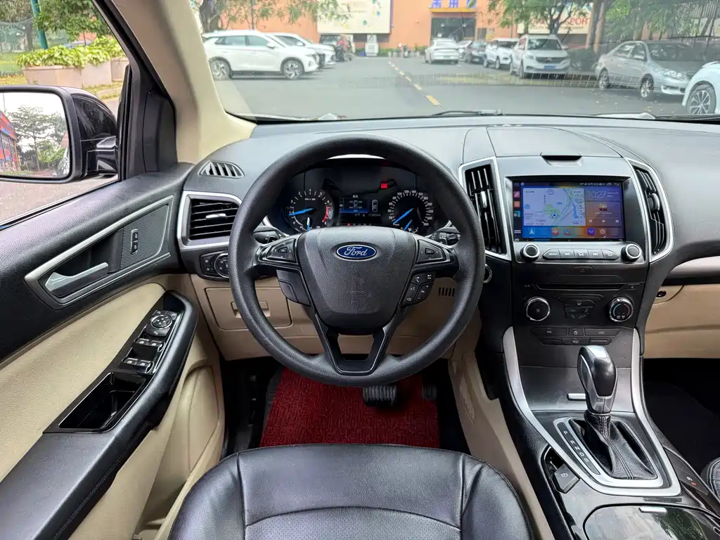 Ford Edge 2016 — фото 12