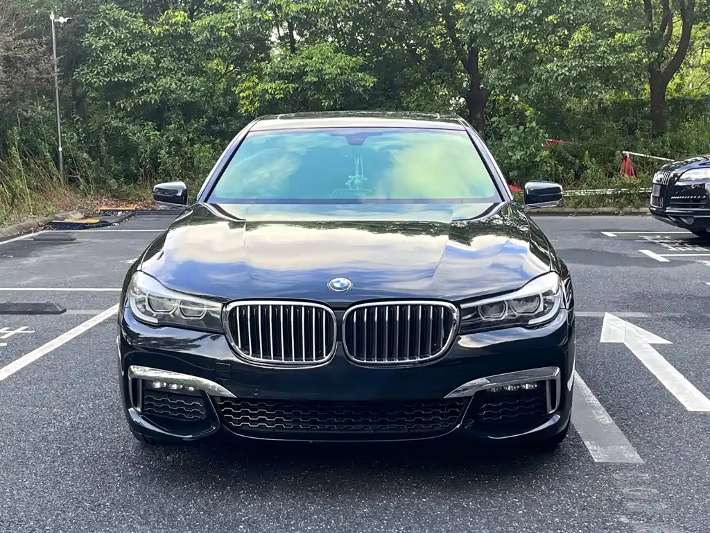 BMW 7 Series 2018 — фото 2
