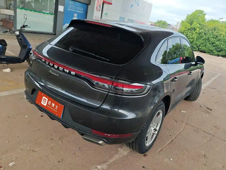 Porsche Macan 2020