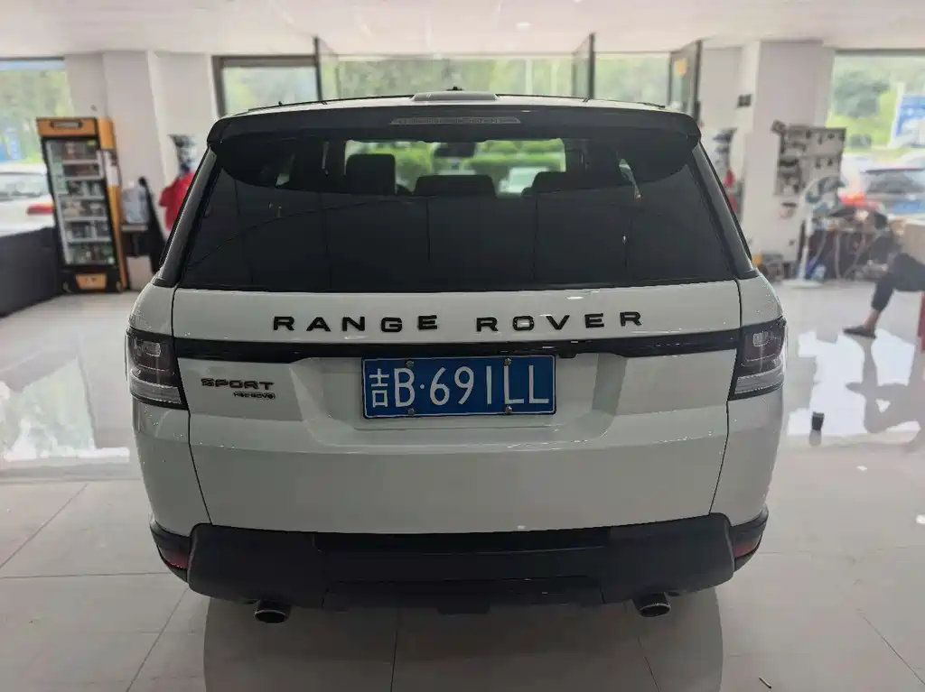 Land Rover Range Rover Sport 2015 — фото 8