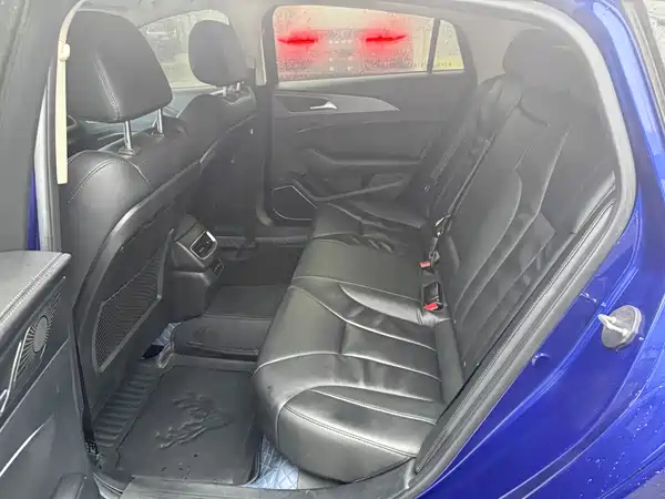 Hongqi H5 2022