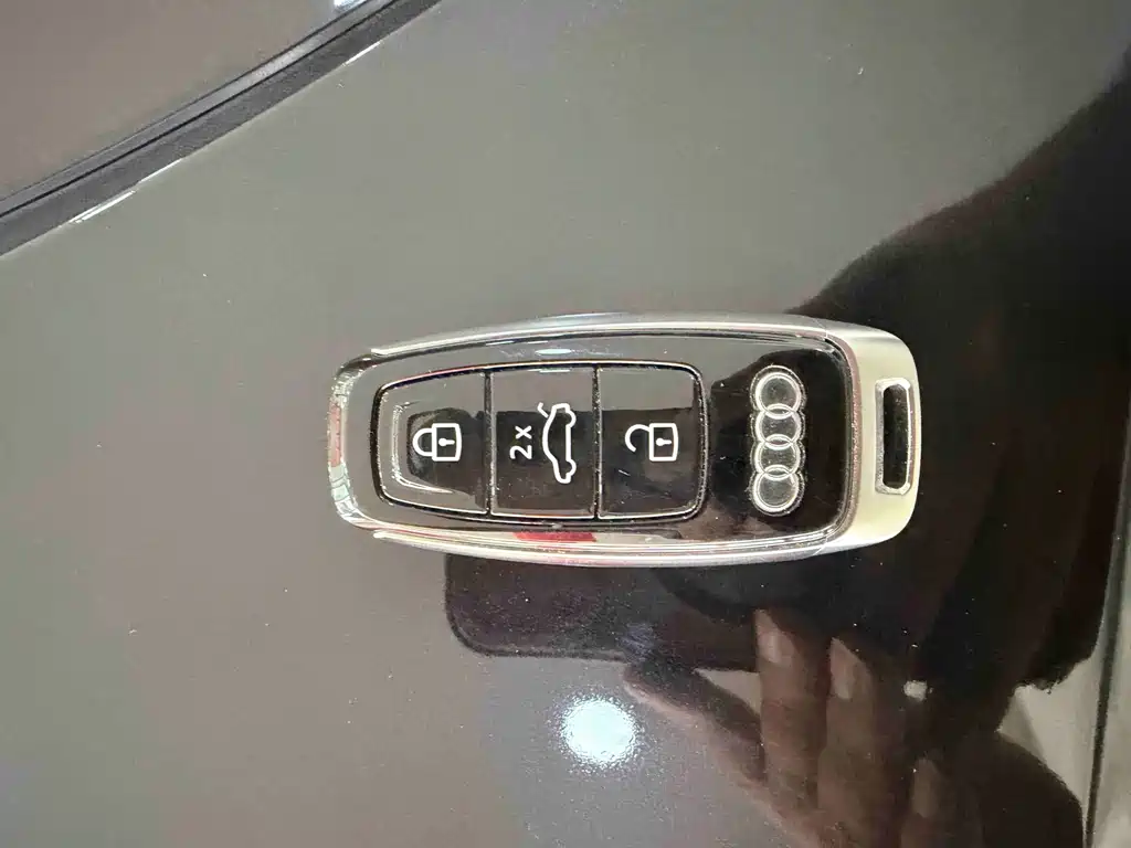Audi A6L 2023
