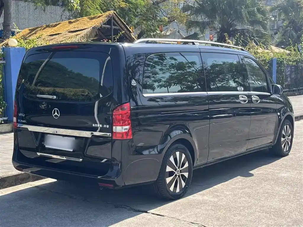 Mercedes-Benz Vito 2022 — фото 27