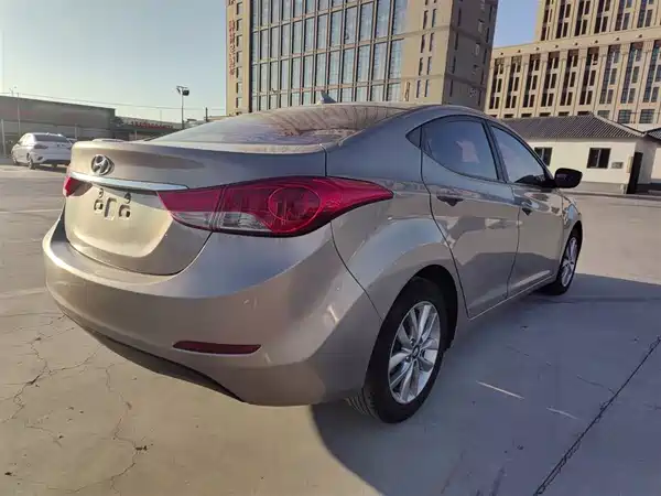 Hyundai Elantra Langdong 2015
