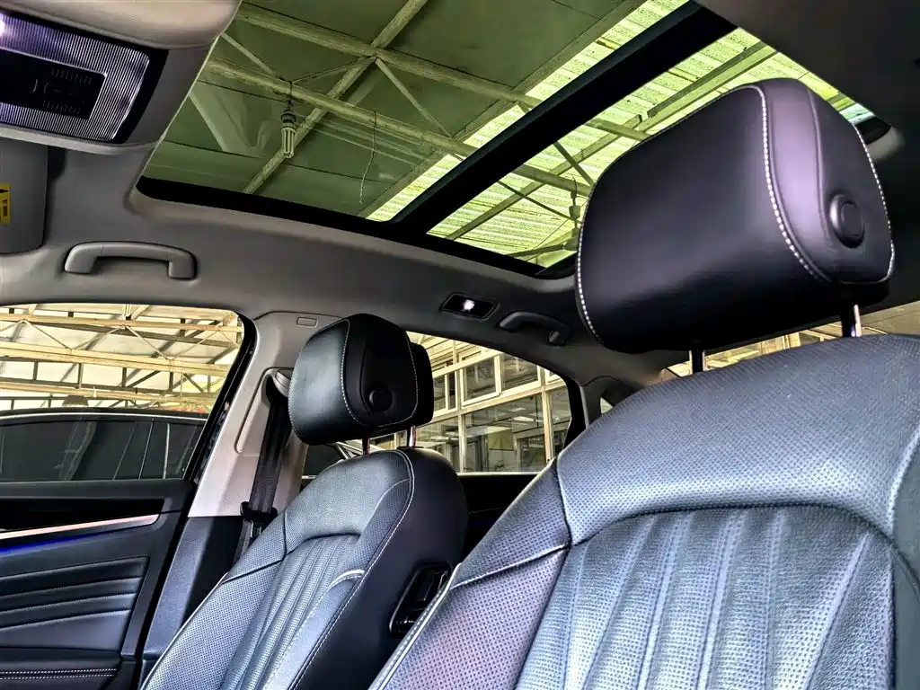 Volkswagen Passat 2023 — фото 11
