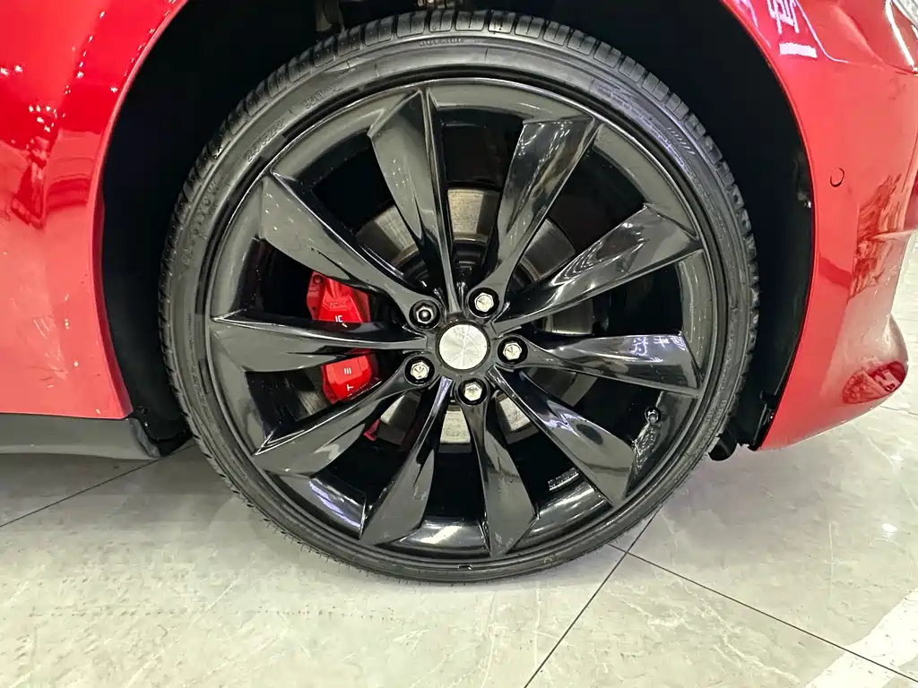 Tesla Model S 2016 — фото 18