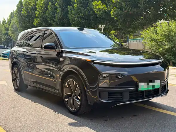 Li Auto L9 2025
