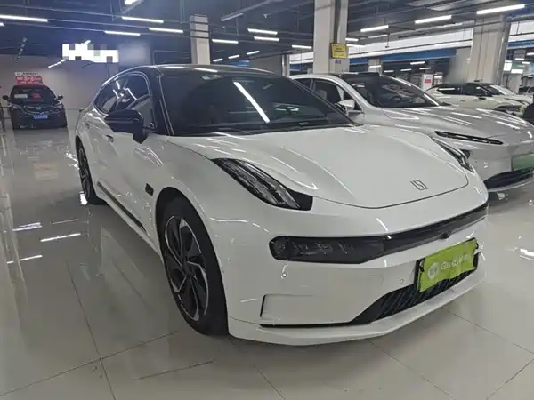 Zeekr 001 2023