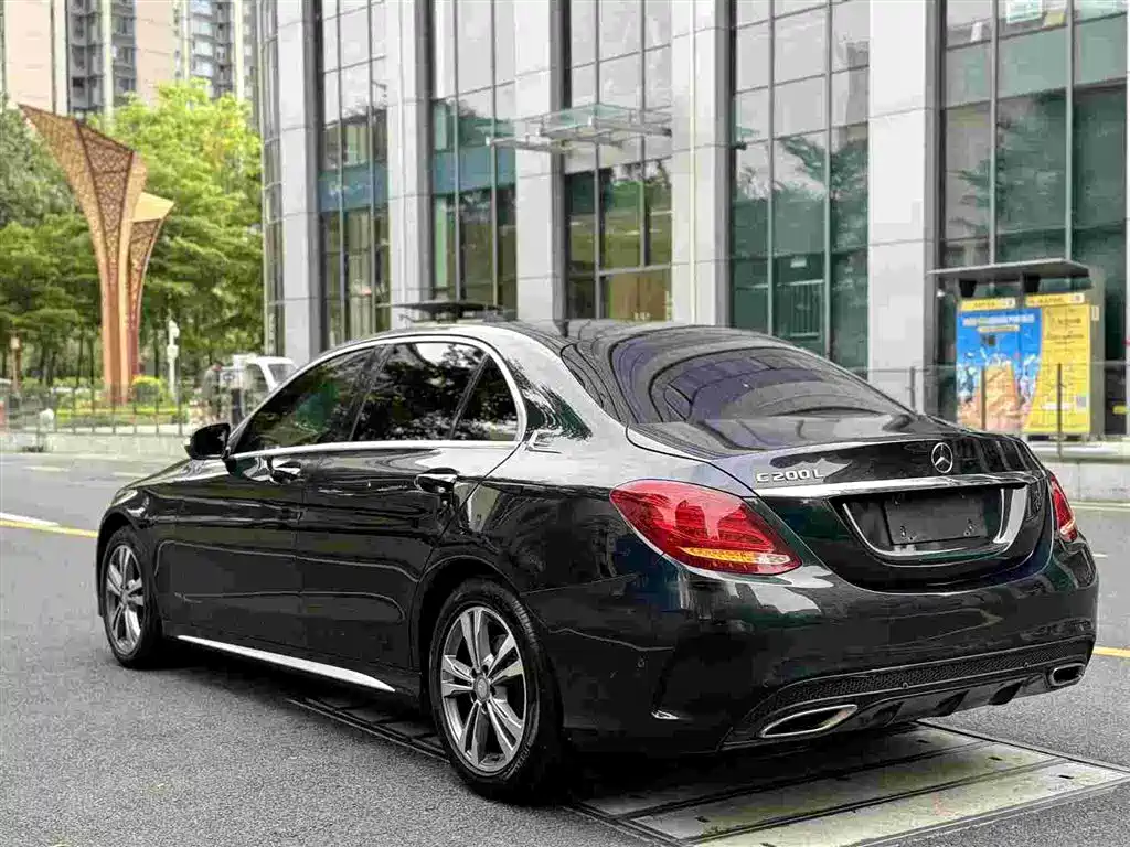 Mercedes-Benz C-Class 2017 — фото 9