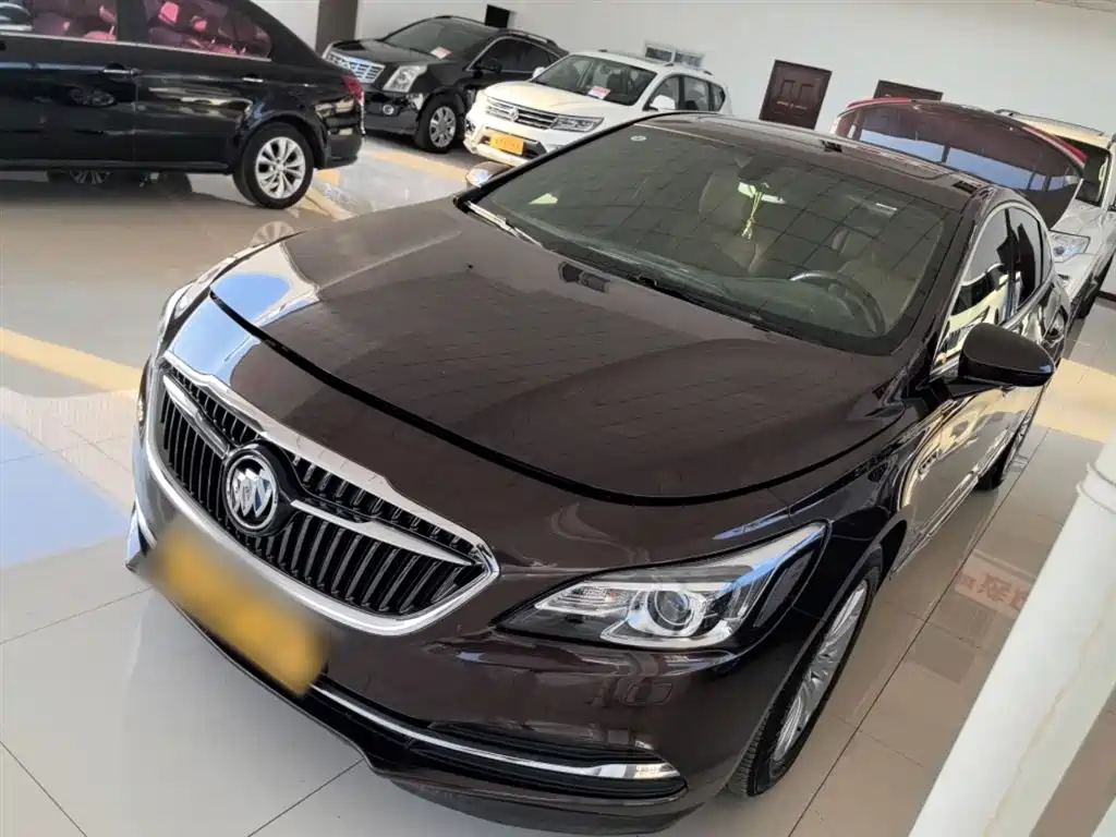 Buick LaCrosse 2018 — фото 2