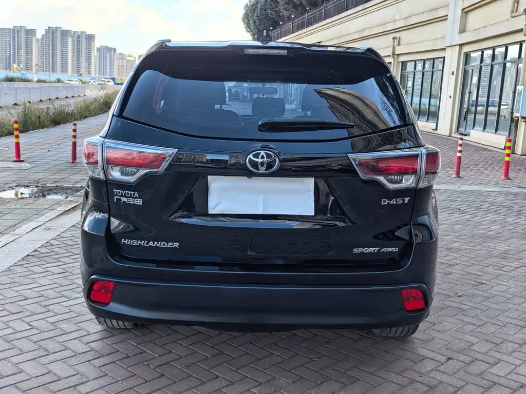 Toyota Highlander 2017 — фото 13