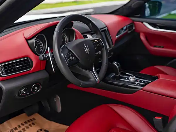 Maserati Levante 2016