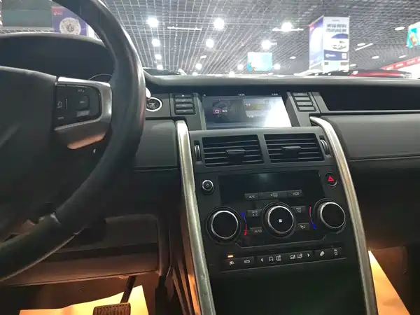 Land Rover Discovery Sport 2016