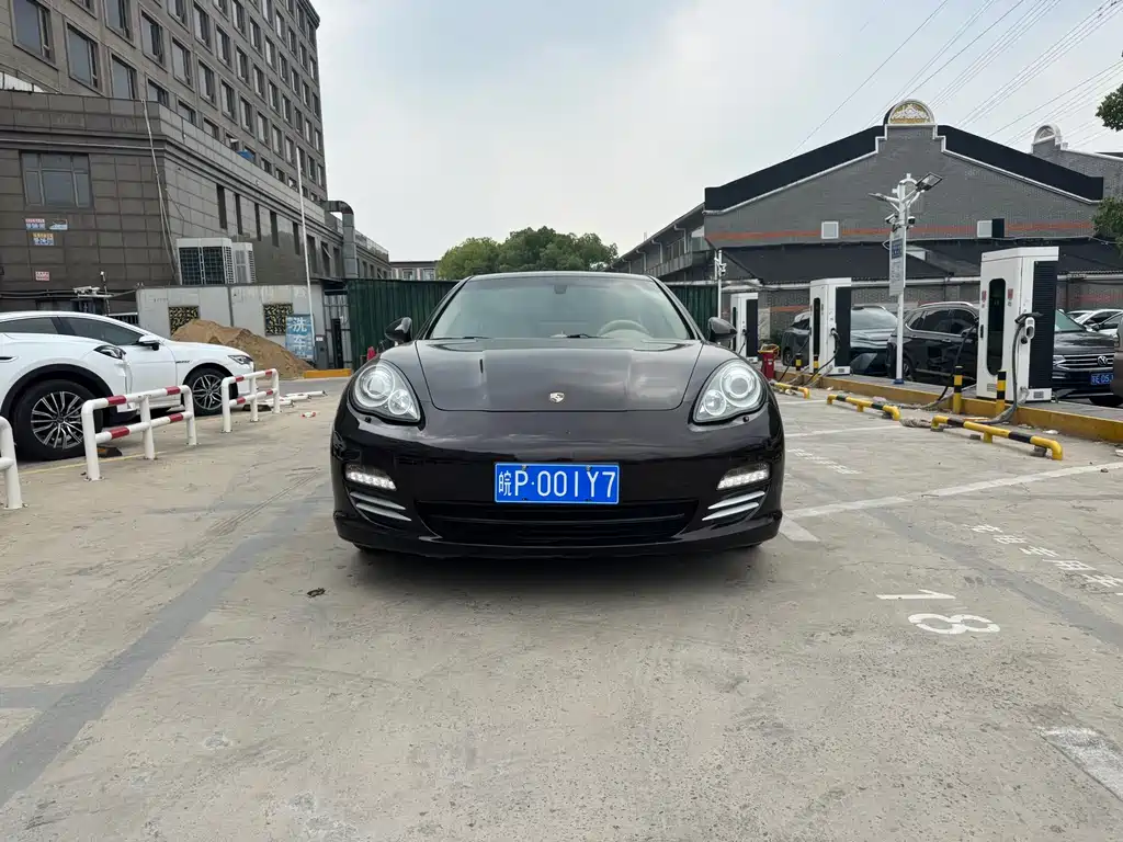 Porsche Panamera 2012