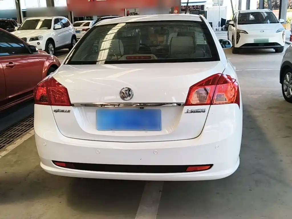 Buick Excelle 2015