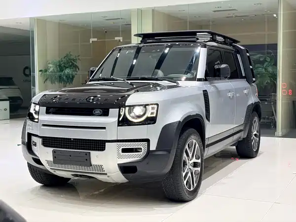 Land Rover Defender 2021
