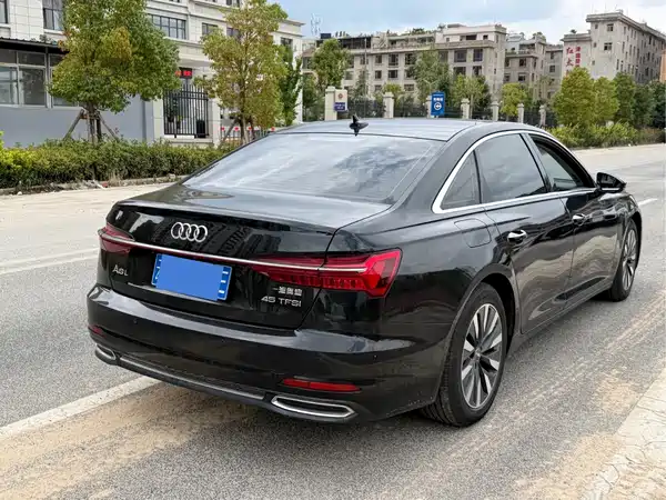 Audi A6L 2020