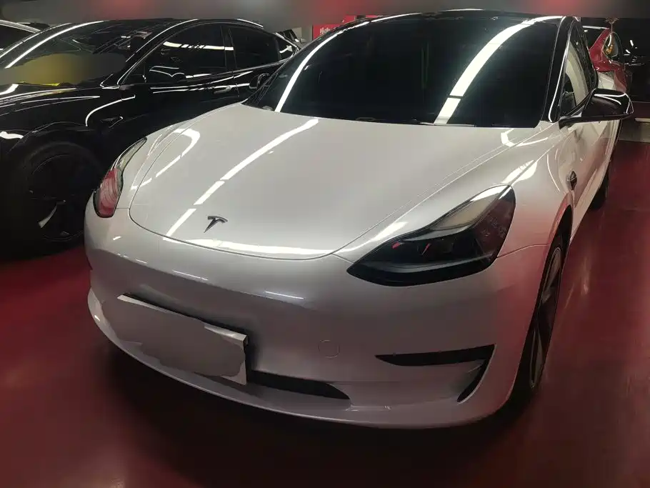 Tesla Model 3 2023 — фото 1