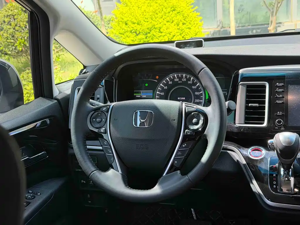 Honda Elysion 2021 — фото 10