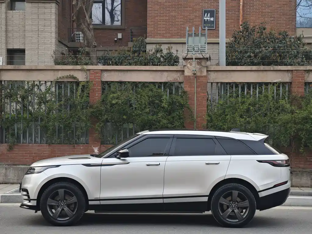 Land Rover Velar 2019 — фото 12