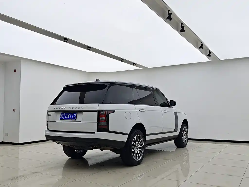 Land Rover Range Rover 2018 — фото 9