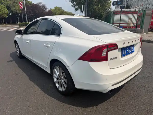 Volvo S60 2014
