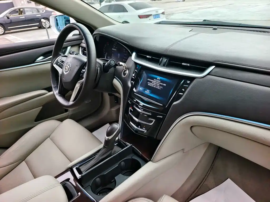 Cadillac XTS 2015 — фото 20