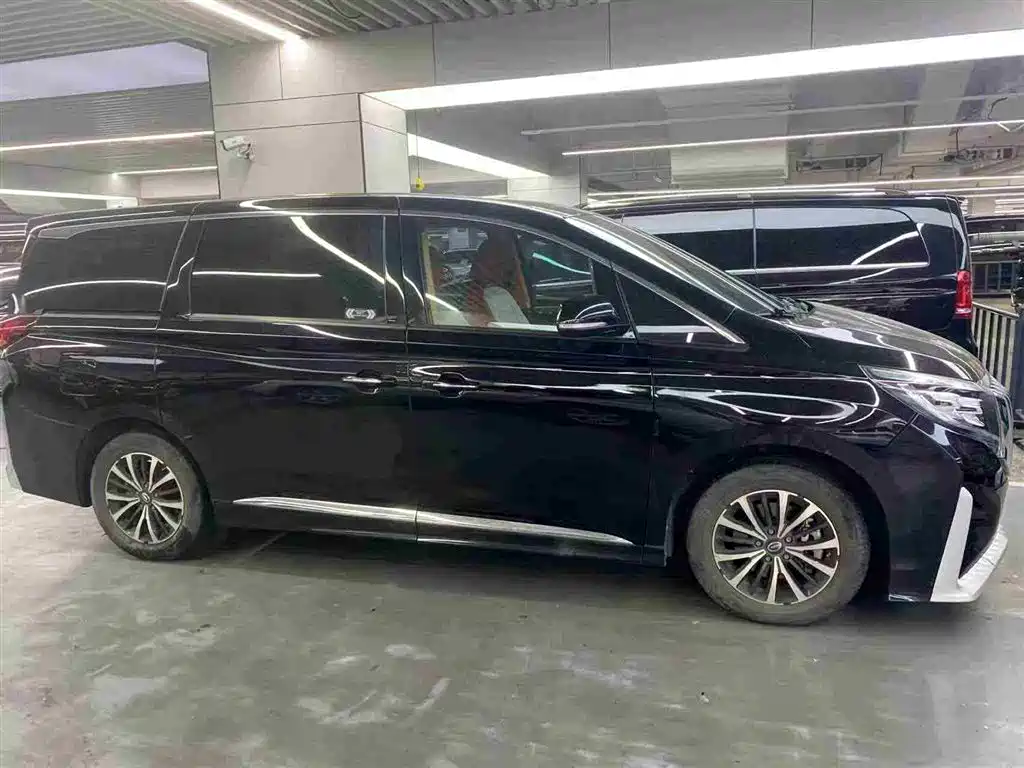 GAC Motor Trumpchi M8 2022 — фото 9