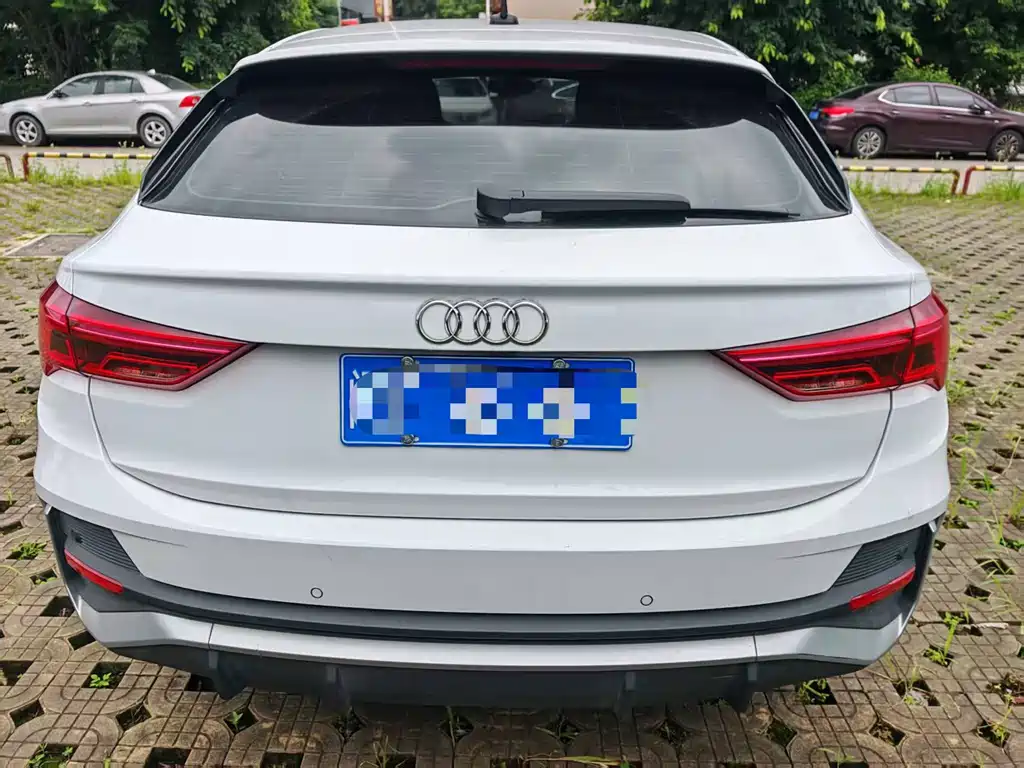 Audi Q3 Sportback 2022 — фото 4