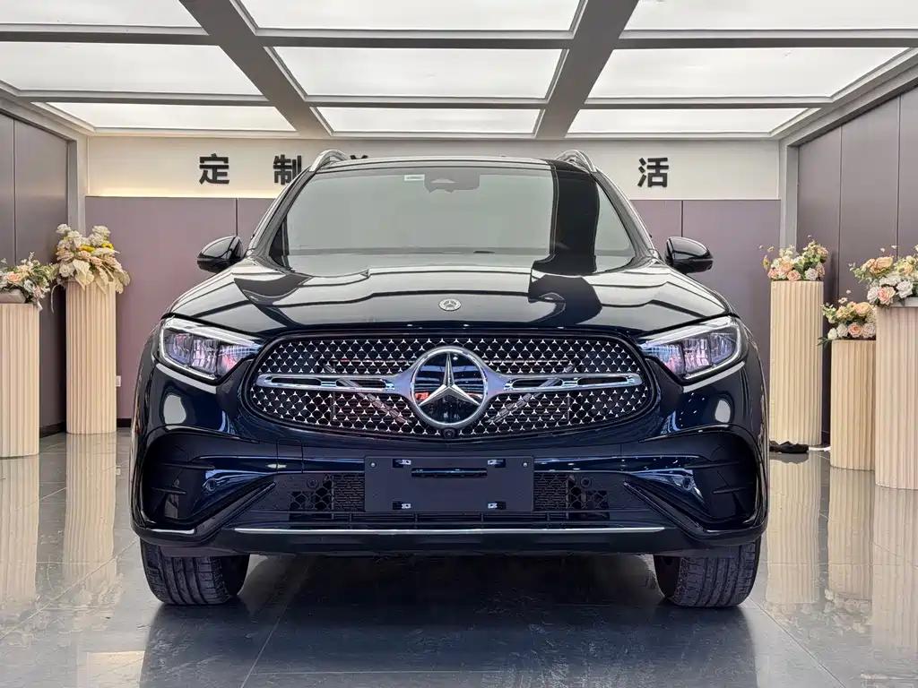 Mercedes-Benz GLC 2025