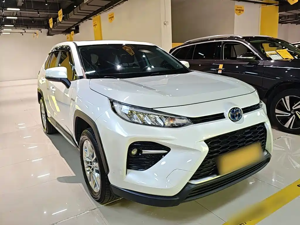Toyota Wildlander 2021 — фото 4