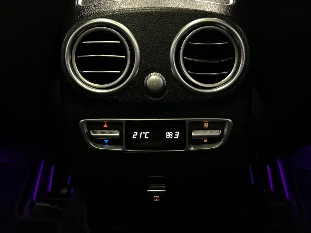 Mercedes-Benz GLC 2022 — фото 15