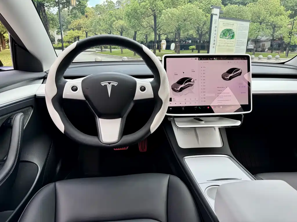 Tesla Model 3 2023 — фото 15