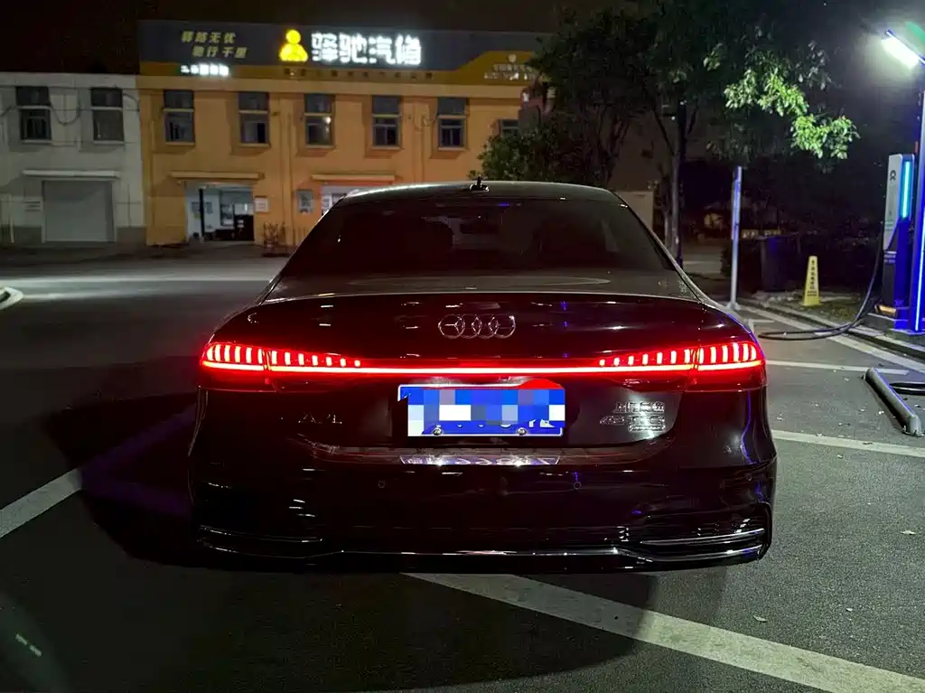 Audi A7L 2024 — фото 8
