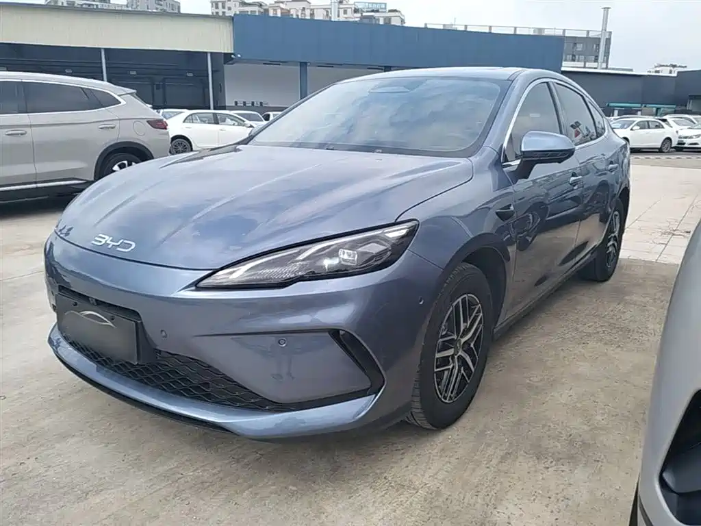 BYD Seal 05 DM-i 2025 — фото 2