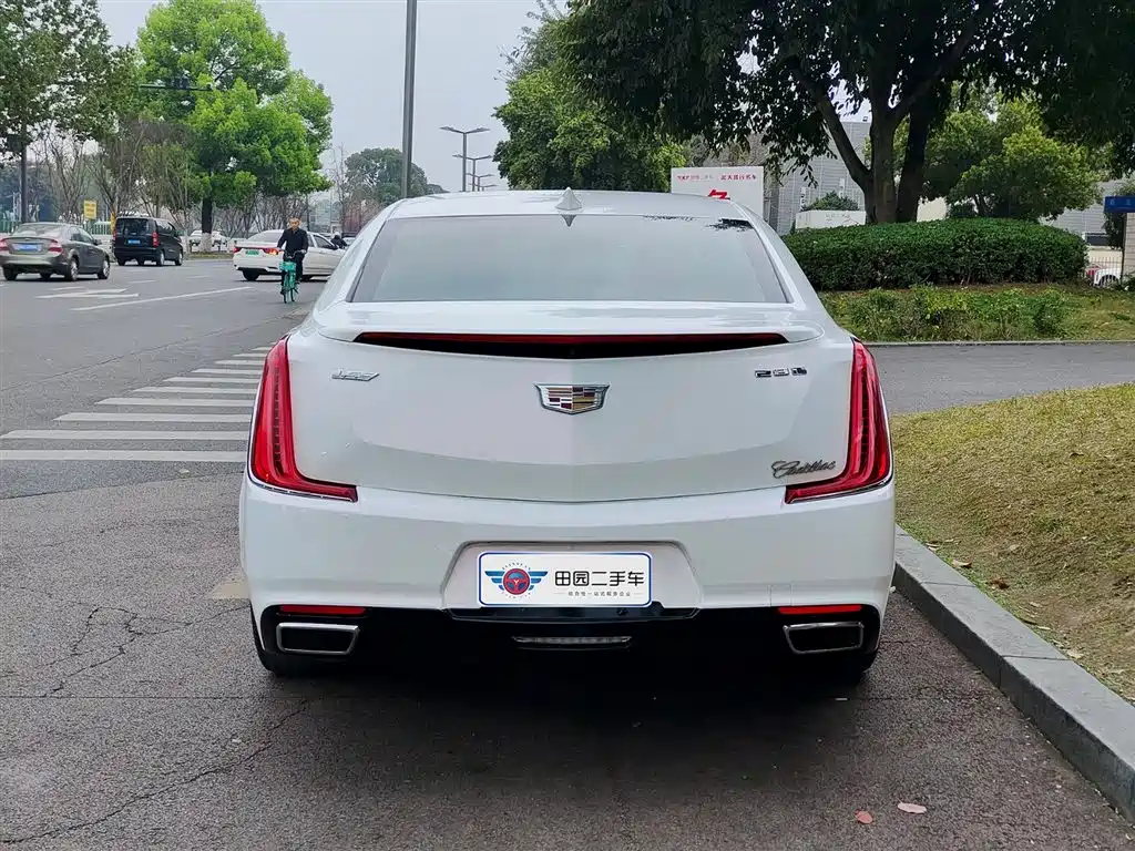 Cadillac XTS 2018 — фото 5