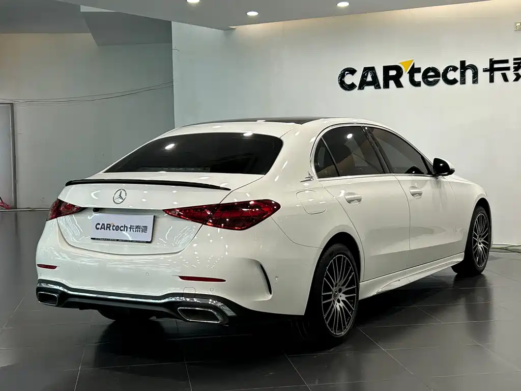 Mercedes-Benz C-Class 2023 — фото 7